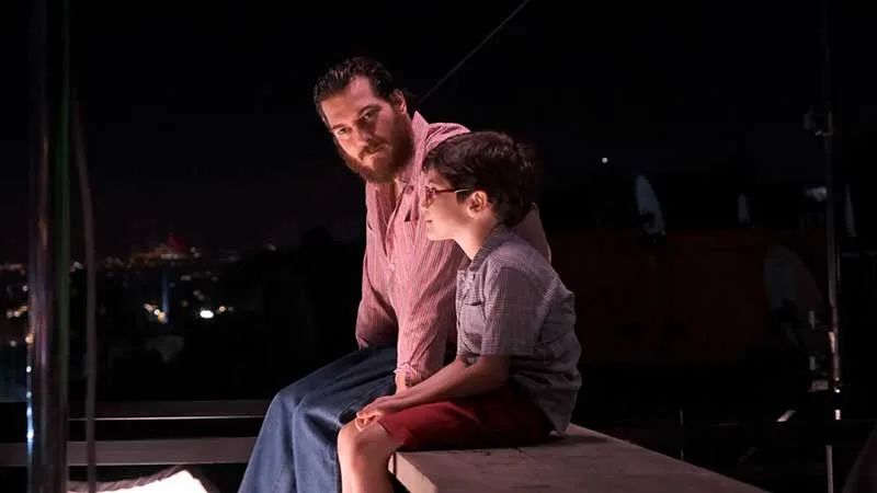 Filme turco Filhos de Istambul: Personagem Mehmet de Çağatay Ulusoy