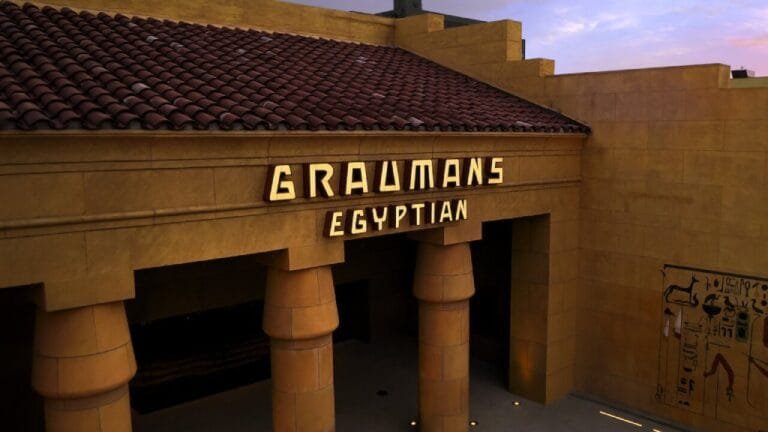 Os 100 Anos do Teatro Egípcio de Hollywood crítica do filme curta-metragem da Netflix 2023 Graumans Egyptian