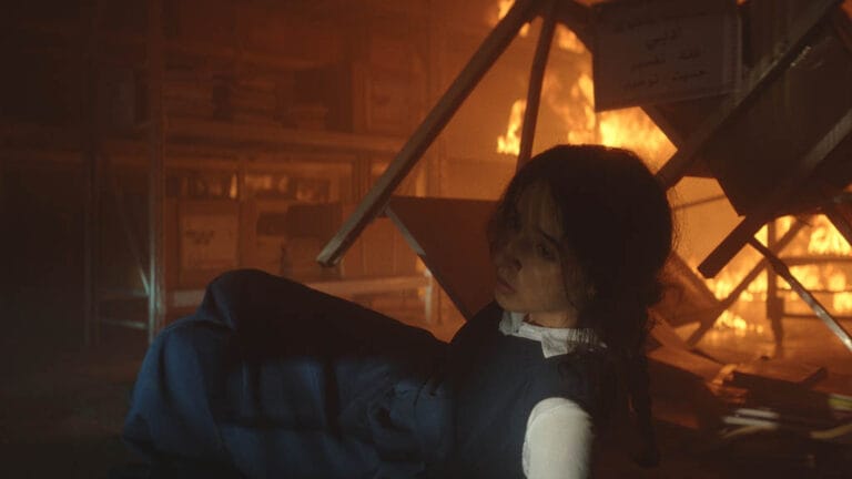 Alarme de Incêndio From the Ashes crítica do filme árabe Netflix 2024