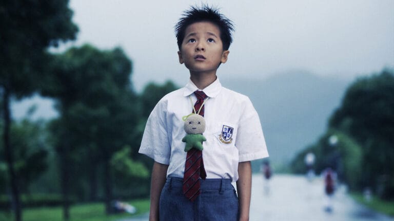 CJ7 - O Brinquedo Mágico crítica do filme chinês Hong Kong Netflix 2008