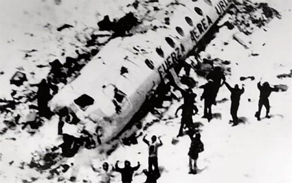 história real do filme A Sociedade da Neve da Netflix resgate acidente aéreo Andes 1972