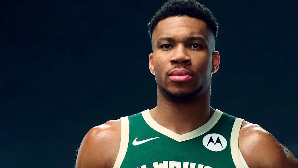 Giannis---A-Incrível-Jornada-crítica-do-documentário-filme-Prime-Video-2024