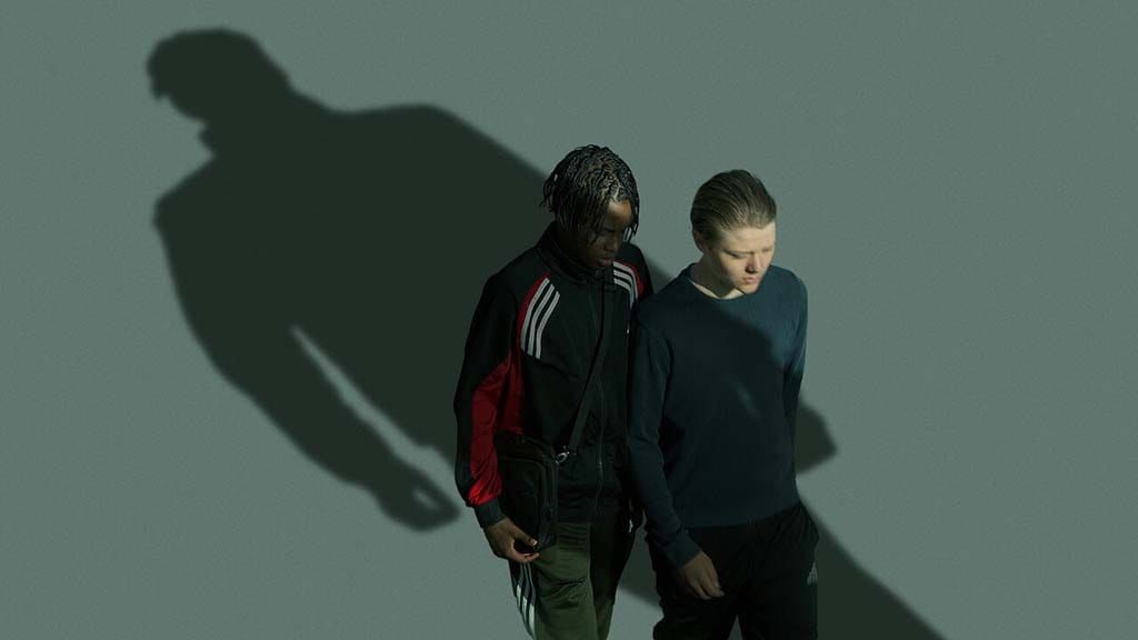 Infância Interrompida crítica da série minissérie Netflix 2024