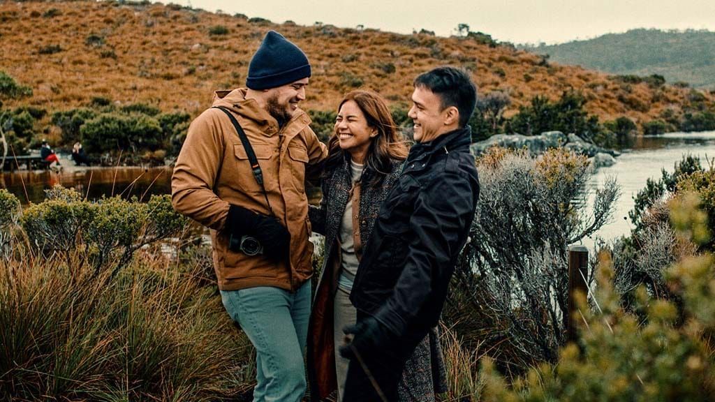 Uma Jornada Entre Amigos crítica do filme filipino Netflix 2024