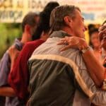 Confira a crítica de "Dona Lurdes - O Filme", comédia brasileira com Regina Casé que está disponível para assinantes do Globoplay.