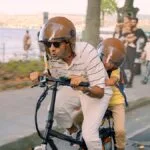 Confira a crítica do filme "Meu Porto Seguro 2", comédia dramática turca que está disponível para assinantes da Netflix.