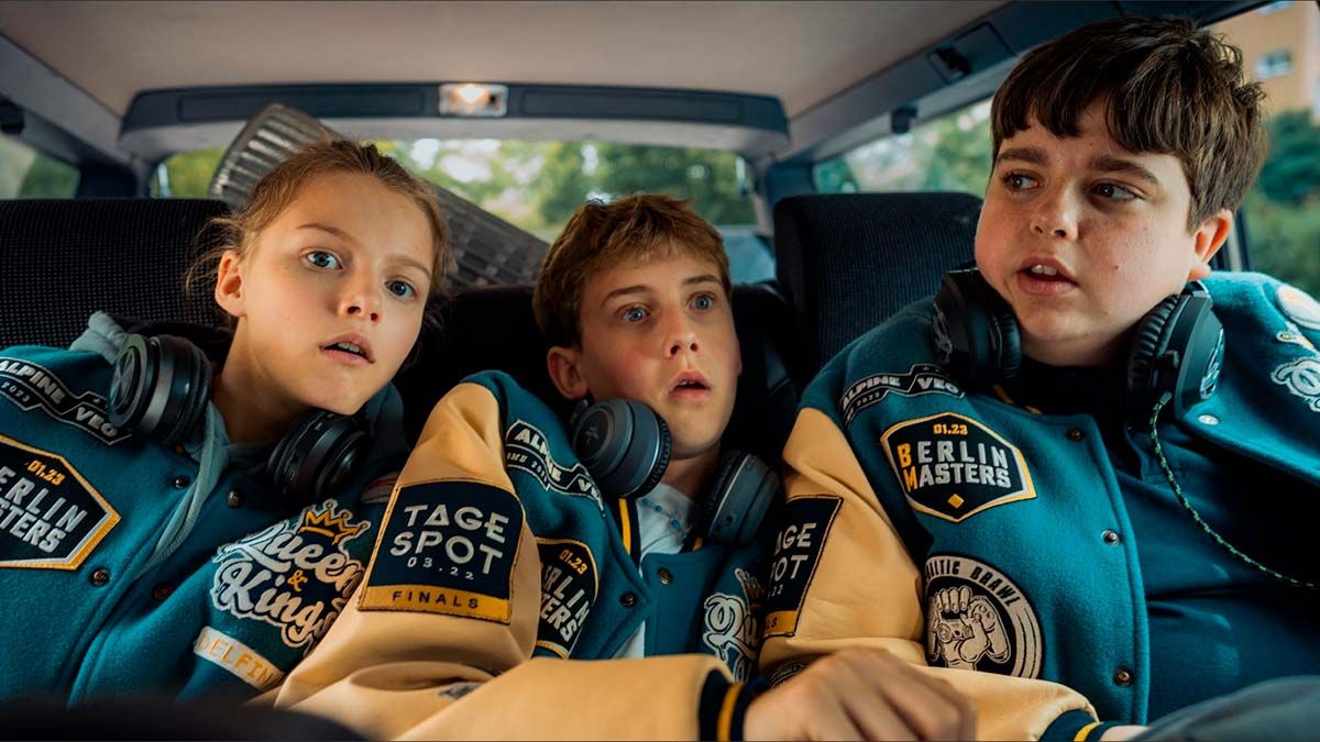 Confira a crítica do filme "Crescer não é Brincadeira 2", comédia infantil disponível para assinantes da Netflix.