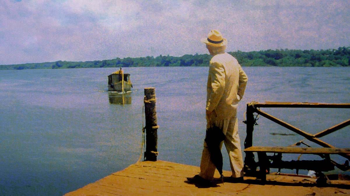 Confira a crítica do filme "Ninguém Escreve ao Coronel", adaptação do livro de Gabriel García Márquez de 1999 disponível na Netflix.