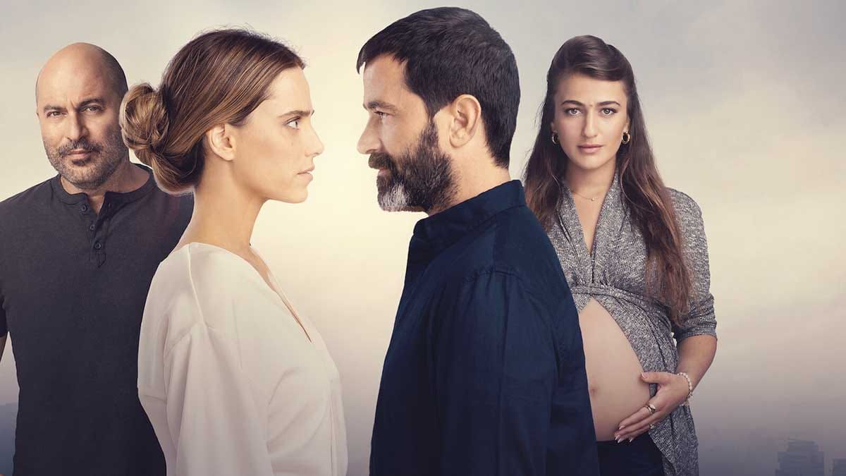 Confira a crítica de "Um Corpo que Gera", série dramática israelense de 2023 disponível para assinantes da Netflix.