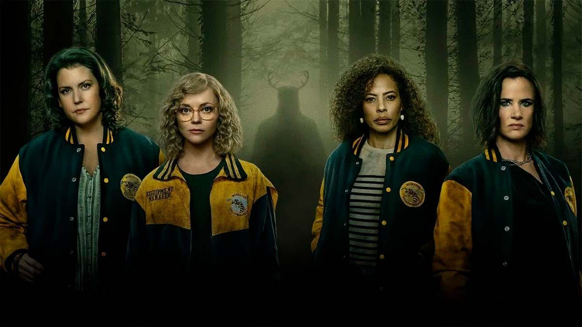 Confira a crítica da temporada 2 de "Yellowjackets", série de suspense disponível para assinantes da Netflix.