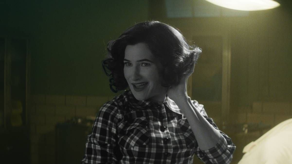 Confira os trailers legendado e dublado da série "Agatha Desde Sempre", que estreia em breve no catálogo do Disney+.
