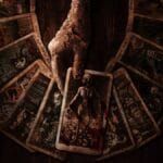 Confira a crítica do filme "O Tarô da Morte", terror de 2024 com Harriet Slater e Jacob Batalon disponível para assistir na Max.