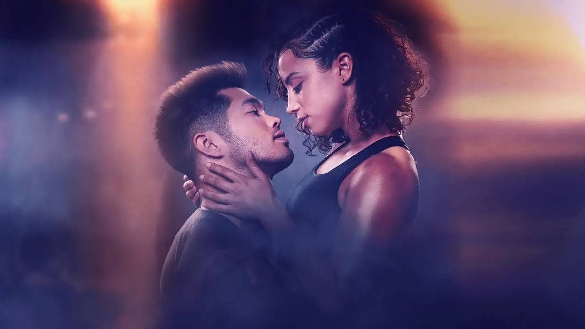 Confira a crítica de "Vício Perfeito", filme de ação com romance de 2023 disponível para assistir no Prime Video.