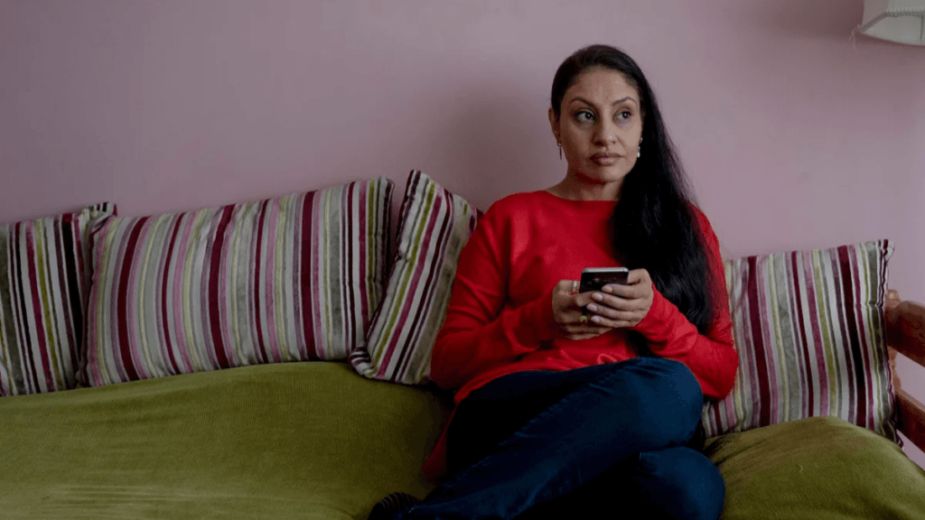 Ele não é o que parece veja o trailer do novo true crime da Netflix, ‘Meu Querido Bobby Era Tudo uma Farsa’