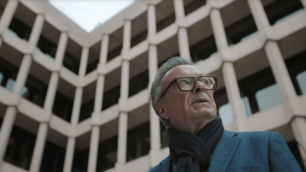 Emma Stone e Gael García Bernal movimentam o Disney+ em outubro veja os lançamentos (8)