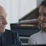 Confira a crítica do filme "A Última Nota", drama de 2020 com Patrick Stewart e Katie Holmes disponível para assistir no Prime Video.