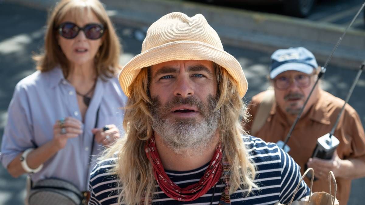 Confira a crítica do filme "O Cara da Piscina", comédia com Chris Pine de 2024 disponível para assistir no Prime Video.
