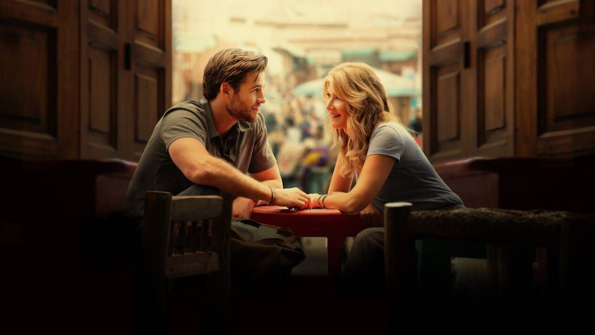 Confira a crítica do filme "Amores Solitários", romance de 2024 com Laura Dern e Liam Hemsworth disponível para assistir na Netflix.