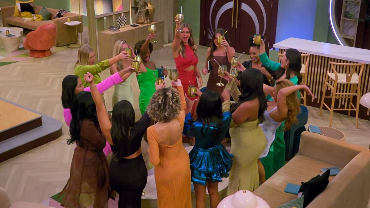 Confira a crítica da temporada 7 da série "Casamento às Cegas", reality show de 2024 disponível para assistir na Netflix.