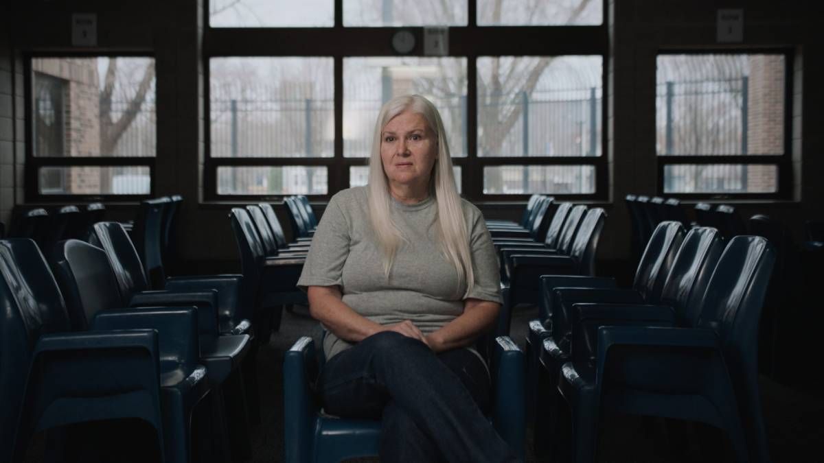 Confira a crítica de "Eu Não Sou um Monstro: Os Assassinatos de Lois Riess", série documental de 2024 disponível para assistir na Max.