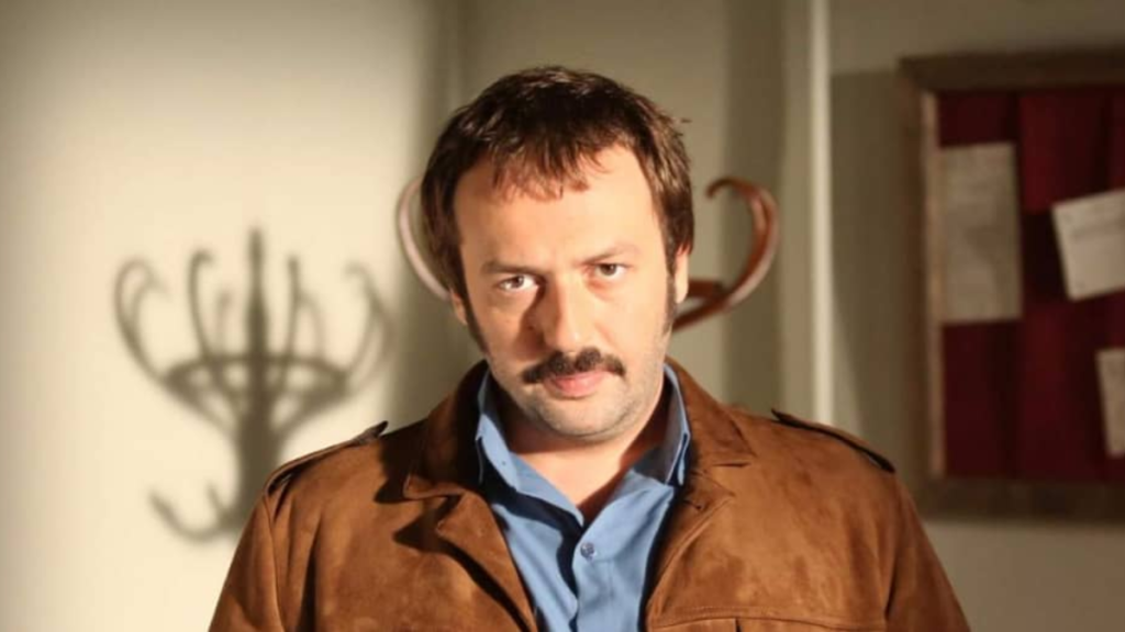 ‘A Caverna Azul’ conheça o elenco de estrelas do drama turco (3)