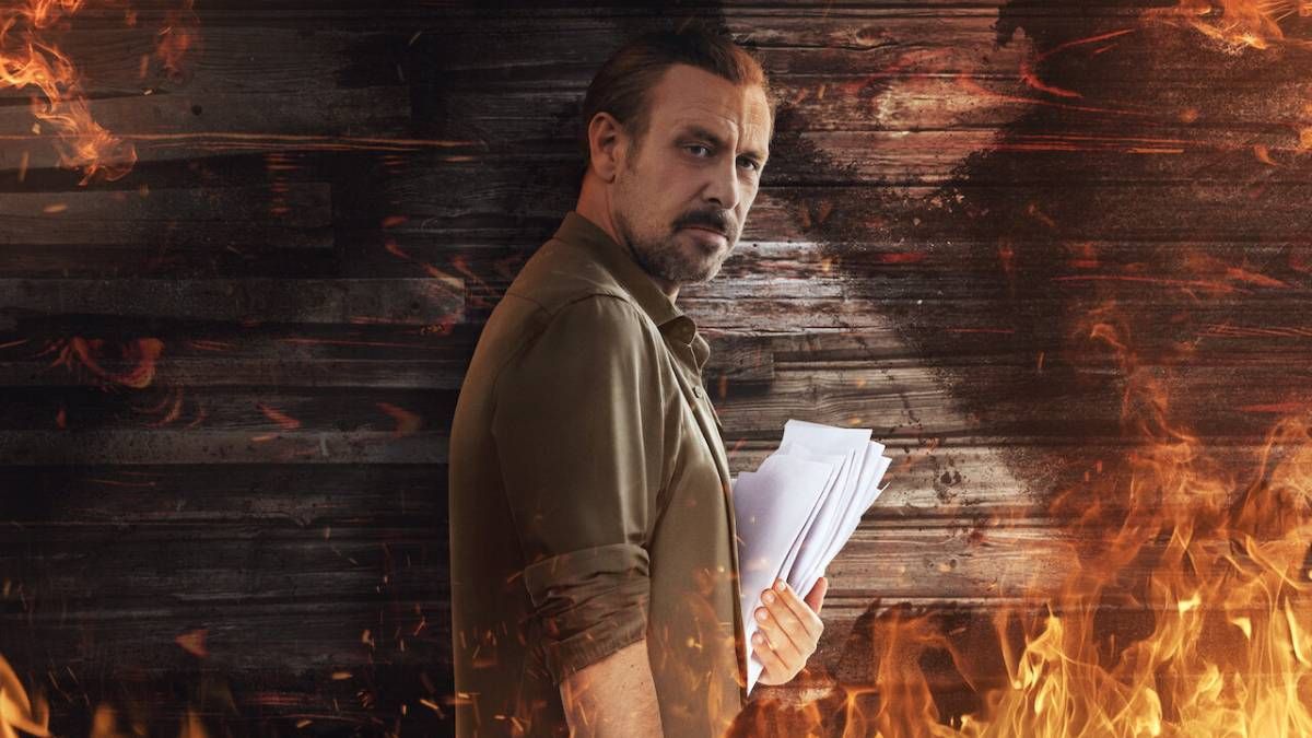 Confira a crítica do filme "10 Dias de um Homem Curioso", suspense turco de 2024 disponível para assistir na Netflix.