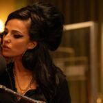 Confira a crítica de "Back to Black", filme baseado na vida de Amy Winehouse de 2024 disponível para assistir no Prime Video.