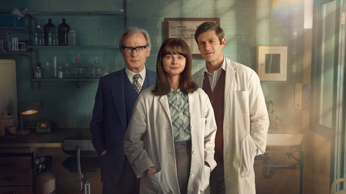 Confira a crítica completa do filme "Joy", drama de 2024 com Thomasin McKenzie disponível para assistir na Netflix