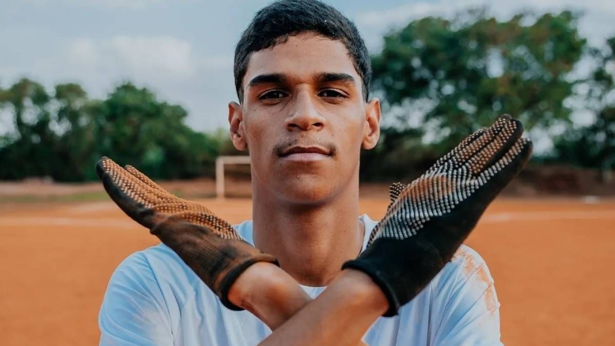 Confira a crítica de "Luva de Pedreiro - O Rei da Jogada", série documental de 2024 sobre o influencer brasileiro disponível na Max