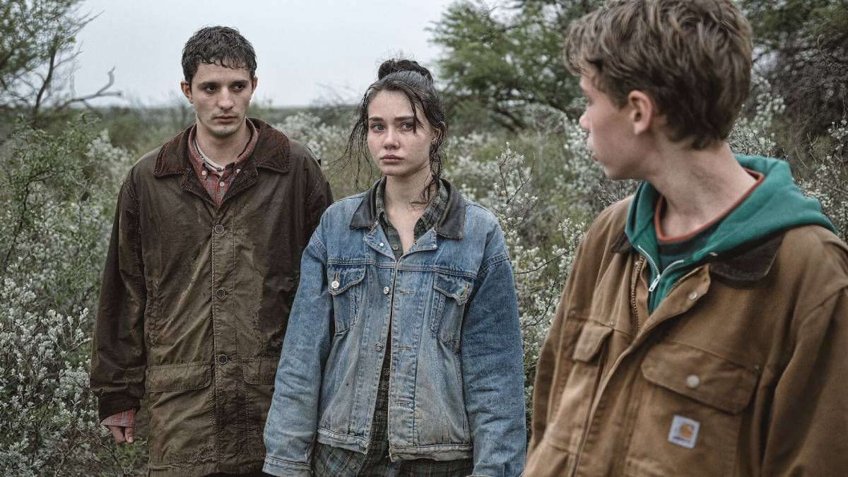 Confira a crítica do filme "A Céu Aberto", drama mexicano de 2023 disponível para assistir no catálogo da Netflix.