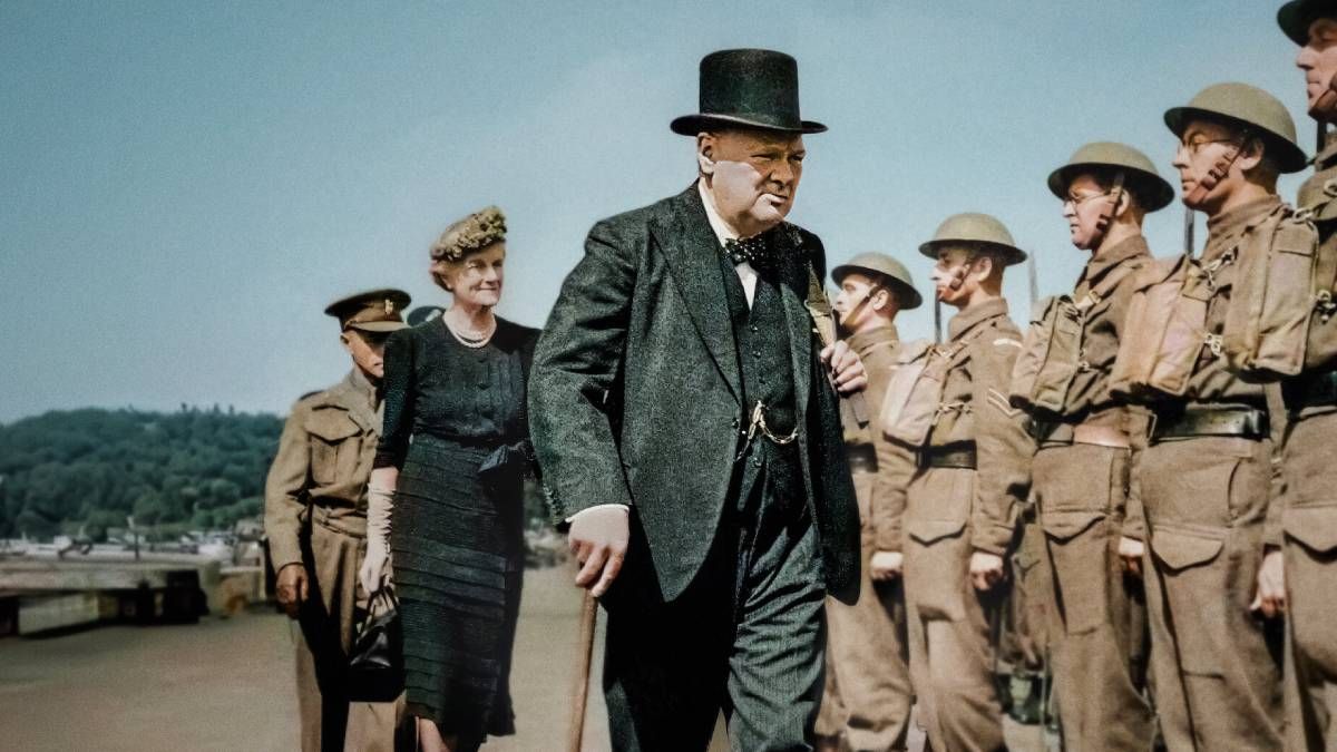 Confira a crítica de "Churchill em Guerra", série documental de 2024 disponível para assistir no catálogo da Netflix.