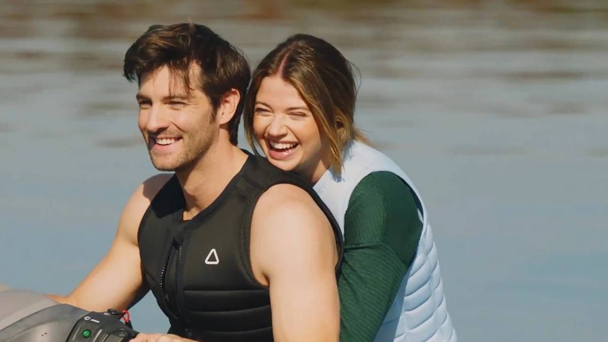 Confira a crítica do filme "Outra Chance para o Amor", romance de 2024 com Sarah Fisher disponível para assistir na Max.