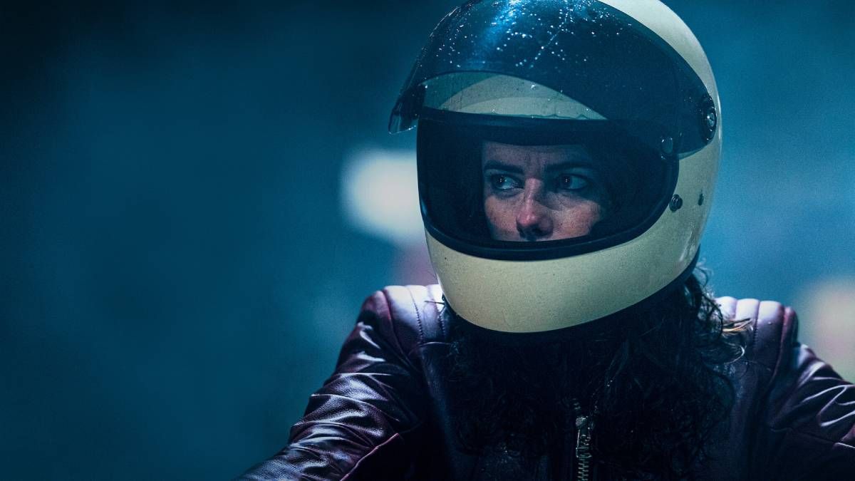 Confira a crítica do filme "Resident Evil: Bem-vindo a Raccoon City", ficção científica de 2024 disponível para assistir na Netflix.