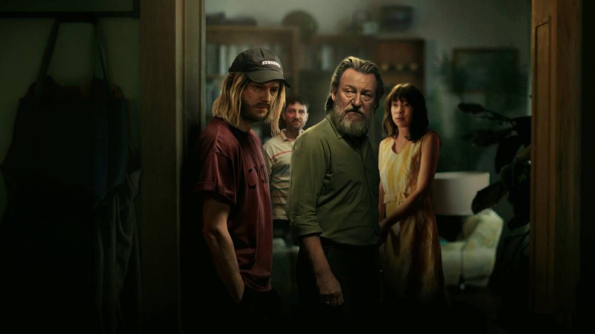 Confira a crítica da série "A Colina do Cão", suspense dramático polonês 2025 disponível para assistir na Netflix.
