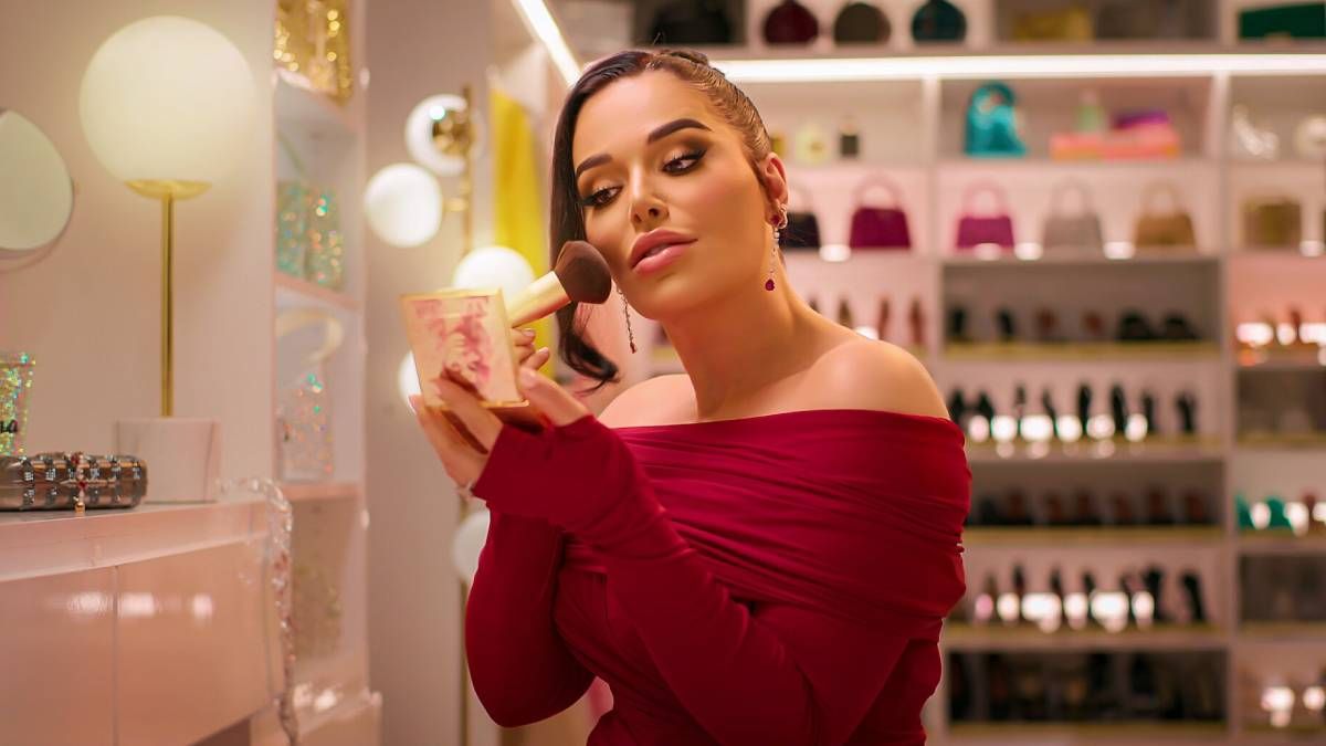 Confira a crítica da temporada 3 da série "Dubai Ostentação", reality show de 2025 disponível para assistir na Netflix.