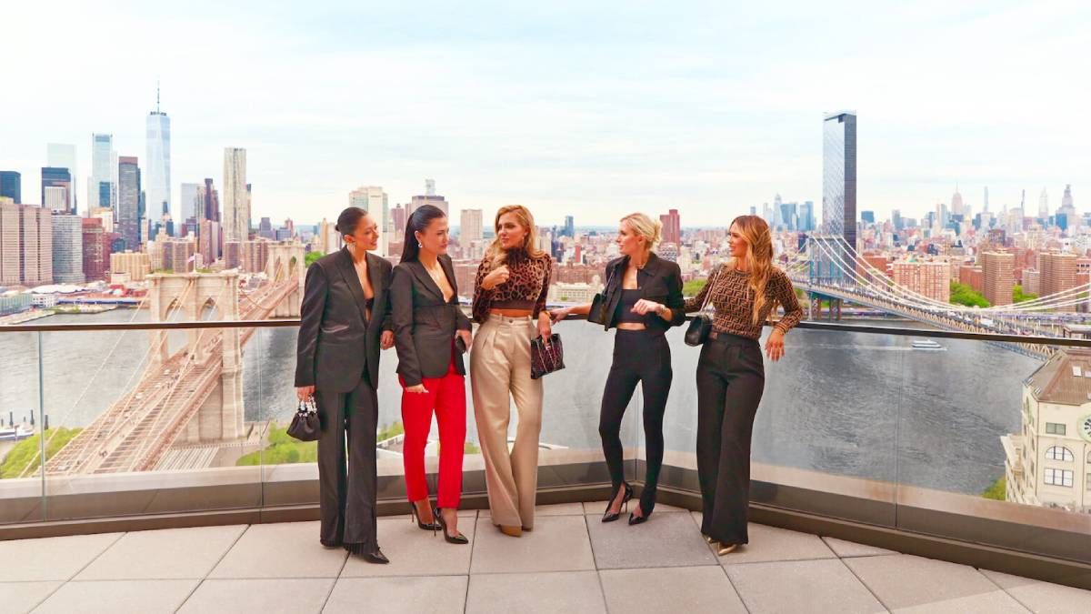 Confira a crítica da série "Nova York à Venda", reality show de 2025 disponível para assistir no catálogo da Netflix
