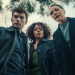 Quem matou Clint Confira o final explicado de ‘Que Falta Você Me Faz’, nova série da Netflix