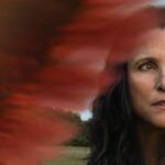 Confira a crítica do filme "Tuesday - O Último Abraço", drama fantástico de 2024 disponível para assistir na Netflix