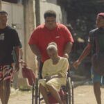 Confira a crítica do filme "Kasa Branca", comédia dramática brasileira que estreou em 30 de janeiro de 2025 nos cinemas.