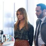 Cena do episódio 5 da série "Uma Mente Excepcional", drama policial de 2025 disponível para assistir no Disney+ - Confira a crítica