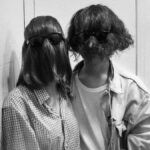 Confira a crítica do filme "Amizade", documentário brasileiro que estreou no dia 13 de março de 2025 nos cinemas.