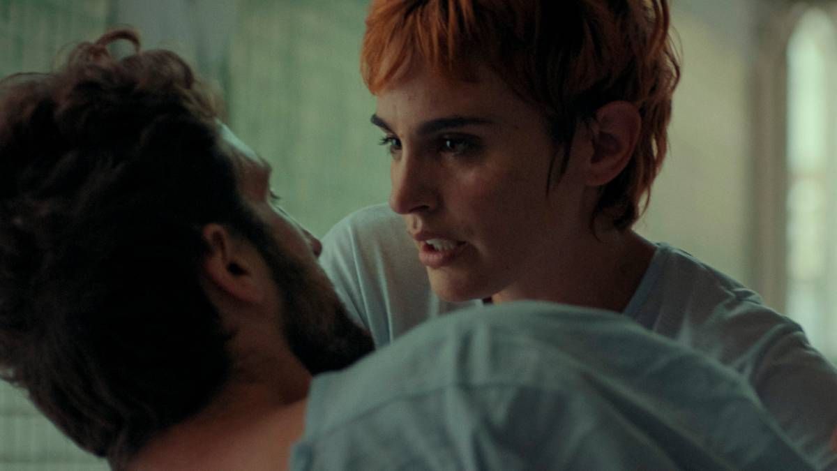 Confira a crítica do episódio 7 da série "Amor até o Fim", comédia romântica espanhola de 2025 disponível para assistir na Apple TV+.