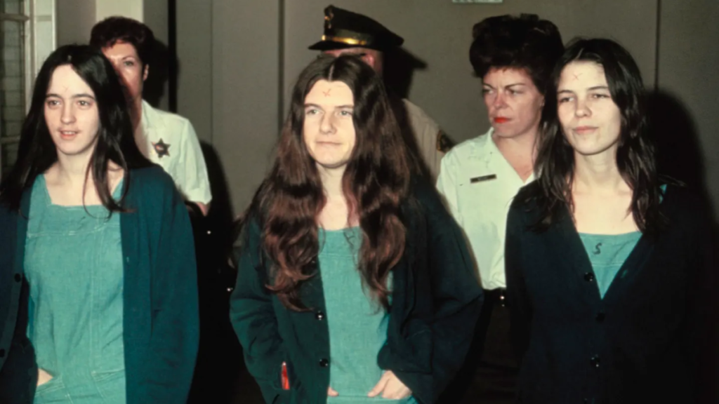 Saiba quem foi Charles Manson, tema de novo documentário da Netflix (1)