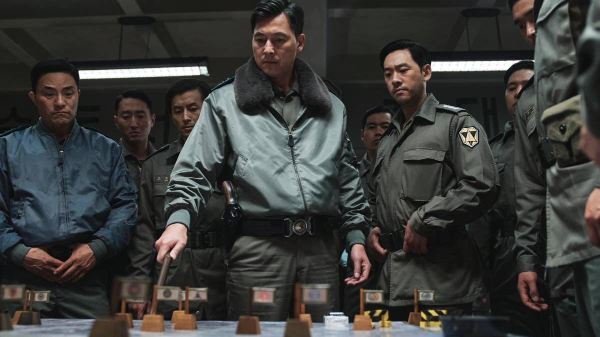 Confira a crítica de "12.12: O Dia", filme sul-coreano de 2025 que estreia em 23 de abril nos cinemas brasileiros