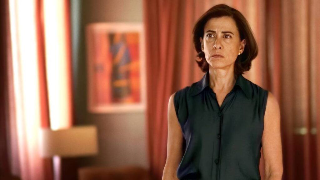 Confira a crítica do filme brasileiro "Ainda Estou Aqui", de Walter Salles, com Fernanda Torres e Selton Mello, disponível no Globoplay