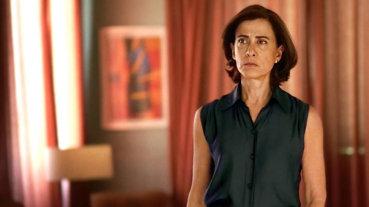 Confira a crítica do filme brasileiro "Ainda Estou Aqui", de Walter Salles, com Fernanda Torres e Selton Mello, disponível no Globoplay
