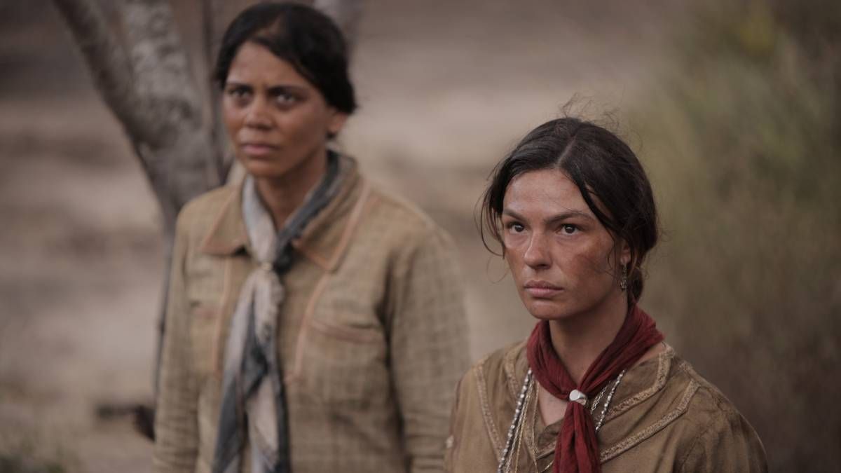 Confira a crítica da série "Maria e o Cangaço", drama brasileiro de 2025 com Isis Valverde disponível para assistir no Disney+.