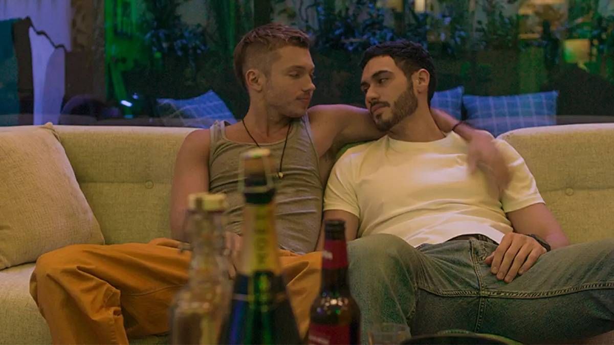 Confira a crítica do filme "Straight", drama mexicano de 2025 com Alejandro Speitzer disponível para assistir no Prime Video
