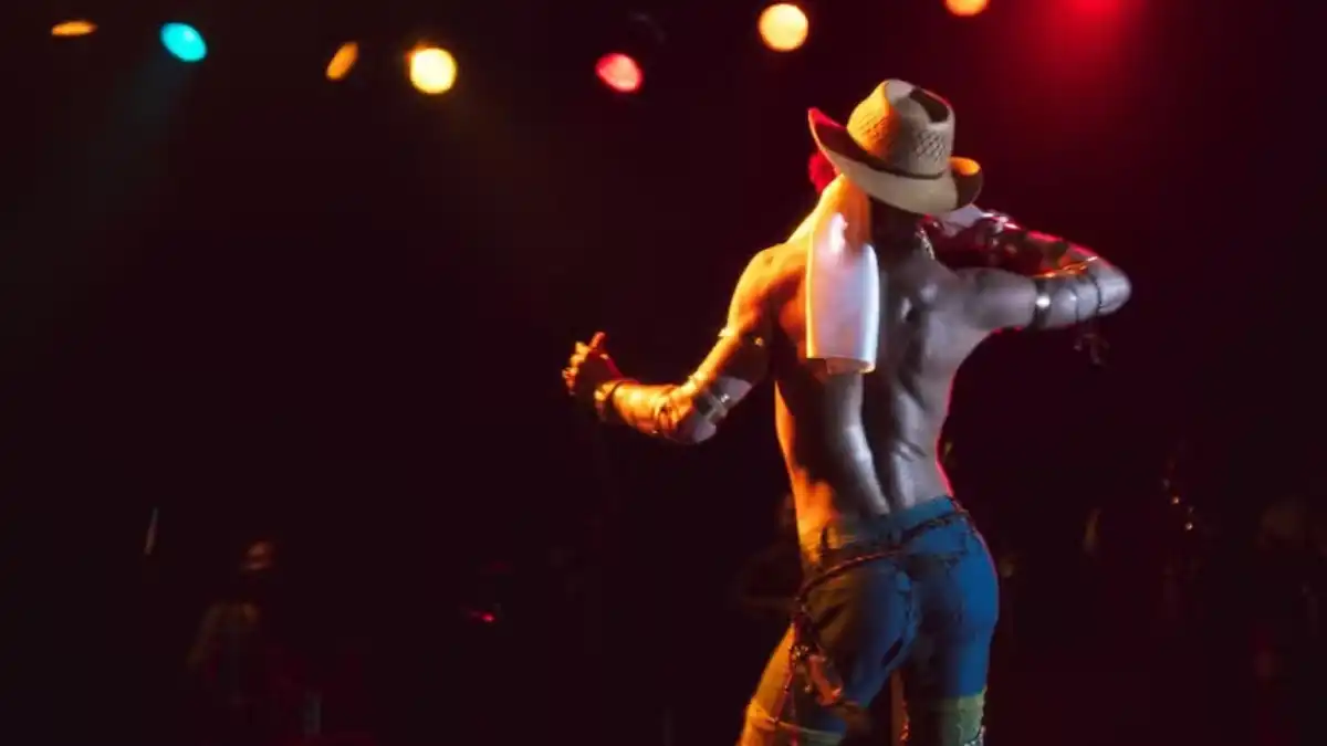 Filme sobre Ney Matogrosso estreia saiba onde assistir