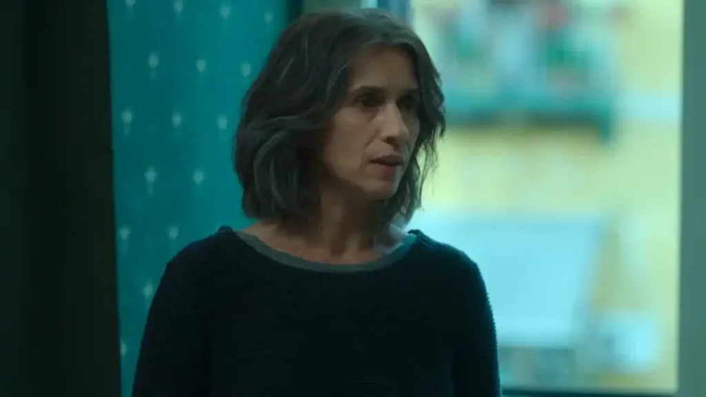 Vigilante morreu Confira o final explicado de ‘Sara - A Mulher nas Sombras’, série italiana da Netflix